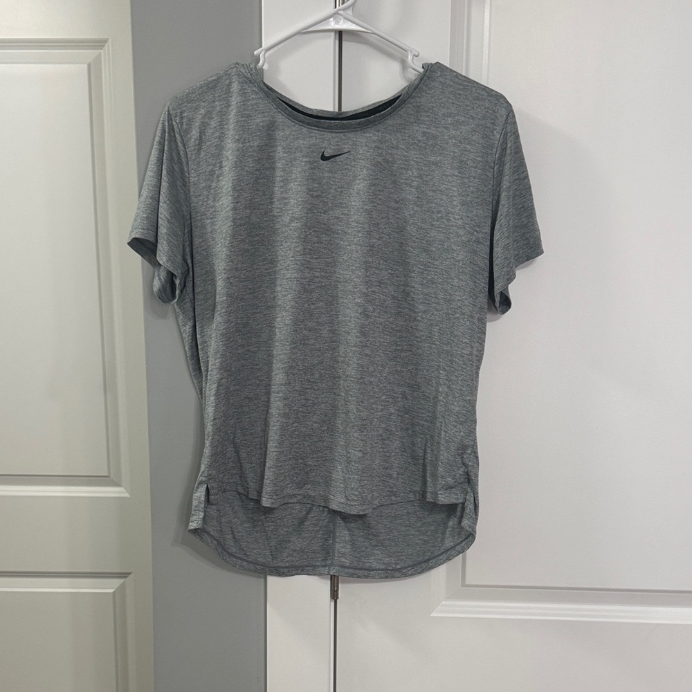 Nike Women's Heather Gray Short Sleeve Tee